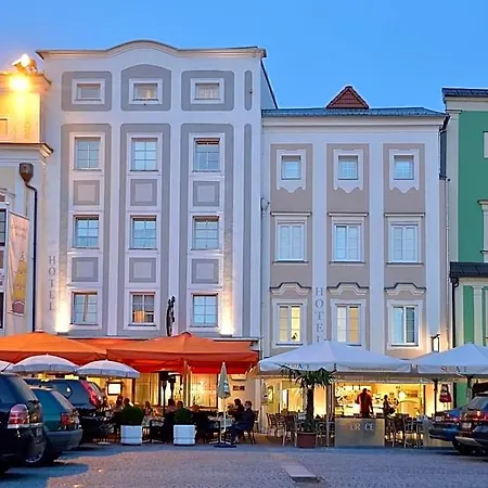 Appartement-hotel Gh Zum Goldenen Schiff 3* Enns