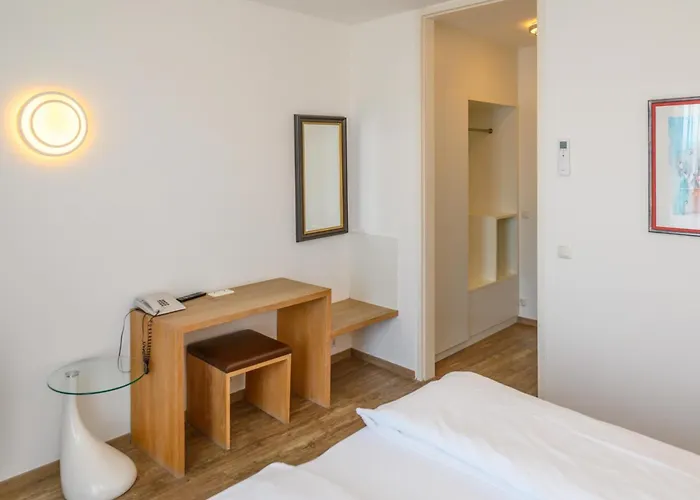 Appartement-hotel Gh Zum Goldenen Schiff 3*