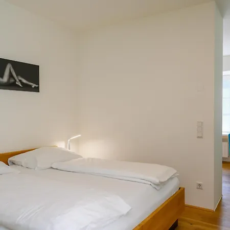 فندق Appartement-hotel Gh Zum Goldenen Schiff 3*