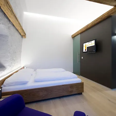 Appartement-hotel Gh Zum Goldenen Schiff فندق إنس