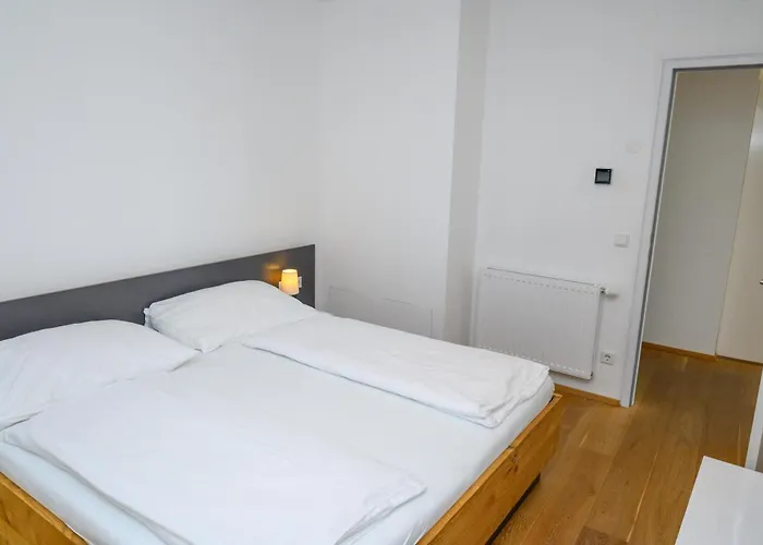 Appartement-hotel Gh Zum Goldenen Schiff فندق